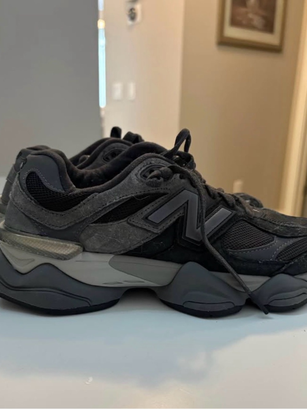 New Balance Men's Black and Gray Chunky Runner Sneakers